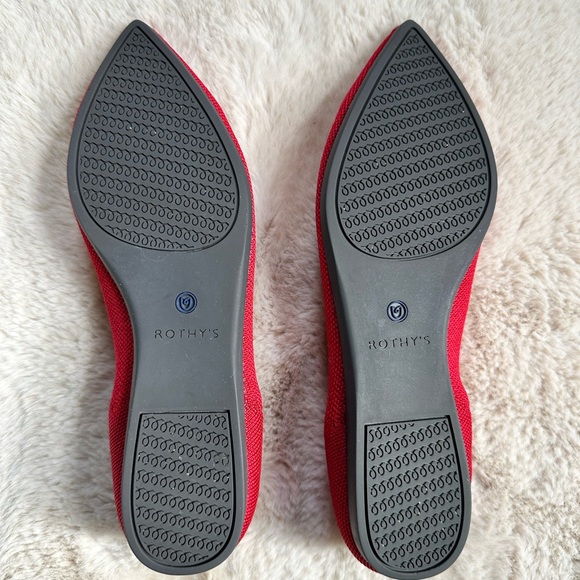 Rothy's The Point in Bright Red - Like New Size 8 - Valentine’s Date Night❤️💖 - Picture 3 of 6